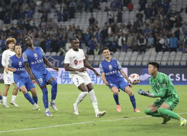 八戒策略 主场错失赶超海港和蓉城良机，为啥关键时刻申花又一次付了学费